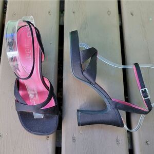 Vintage 90s y2k Mudd Bratz Black Strappy Buckle Chunky Heel Platform Sandals 6.5